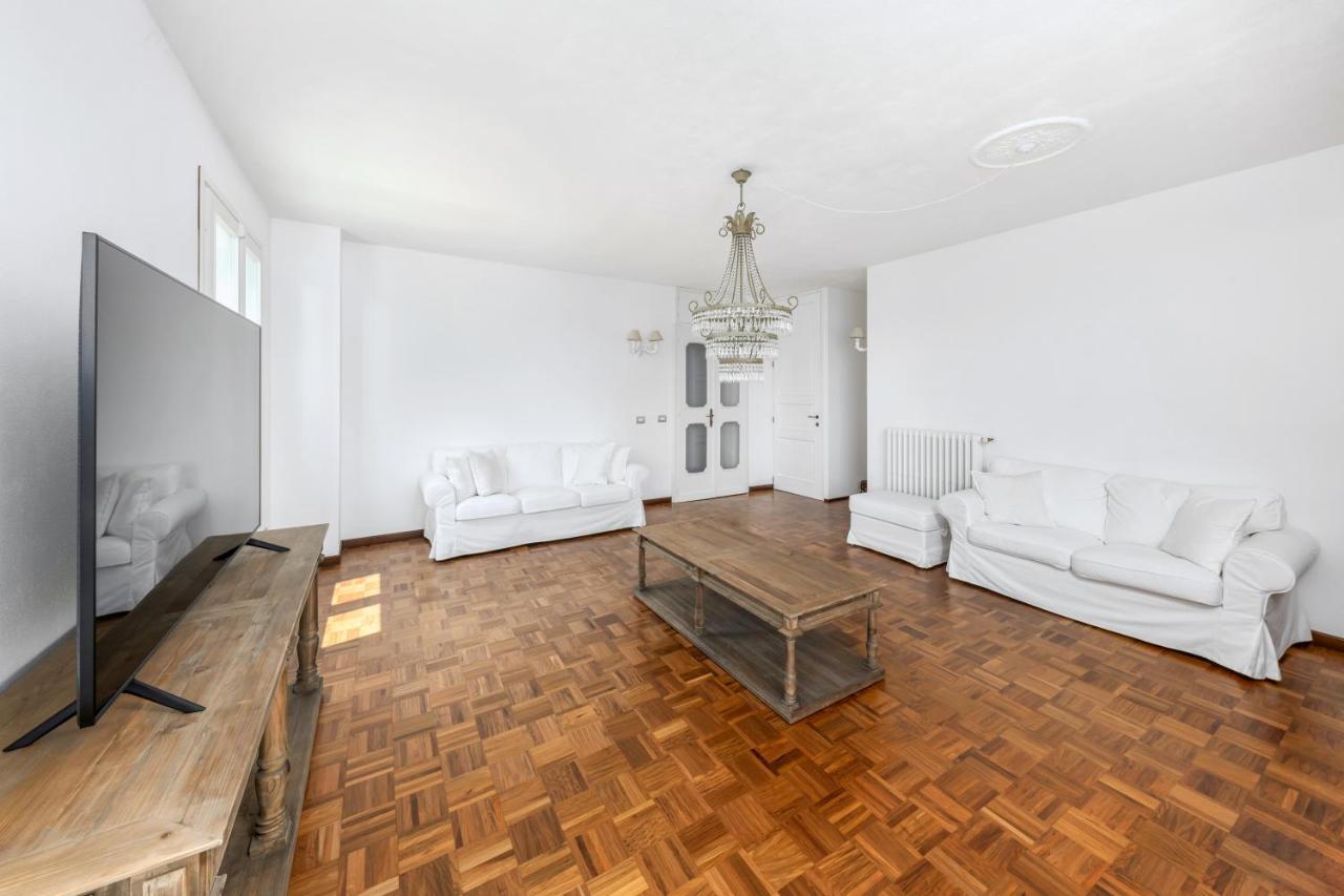 Villa Desira By Casa Da Suite Meina Exteriér fotografie